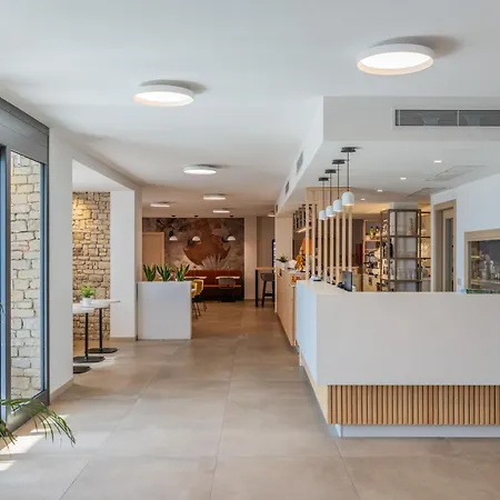 法弗公园酒店 酒店